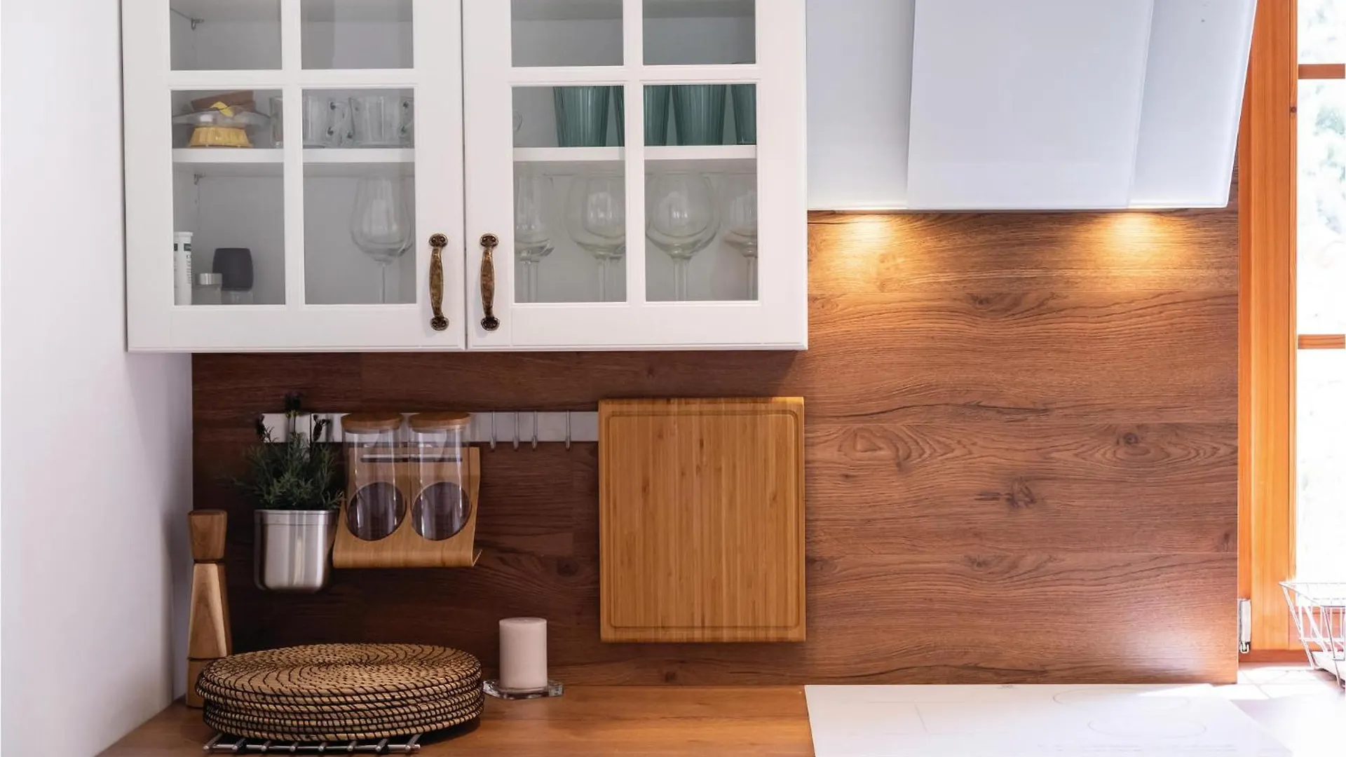 Beautiful Home In Sveti Jakov With Kitchen
