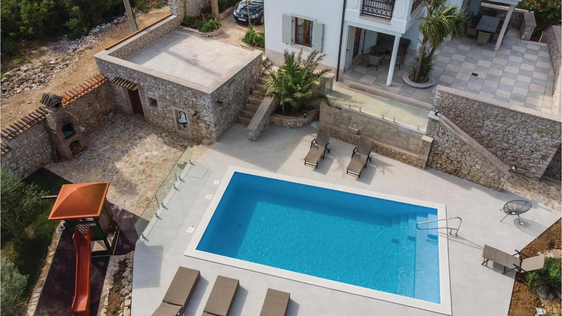 Beautiful Home In Sveti Jakov With Kitchen Holiday home